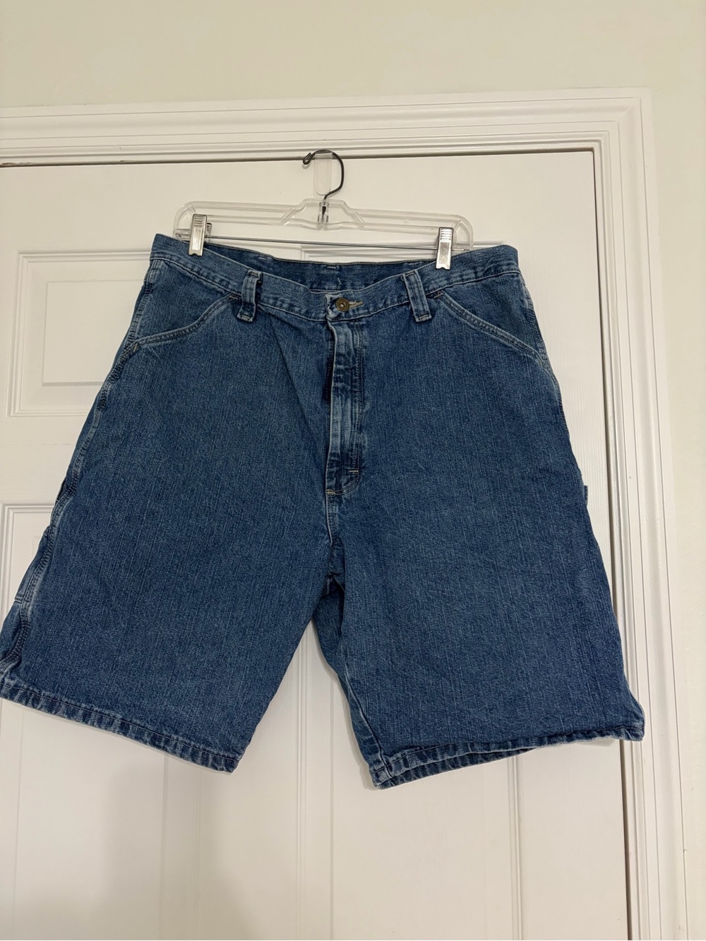 Classic Wrangler Men's Denim Shorts - Blue